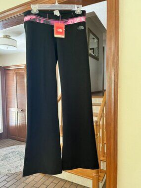 NWT The North Face Black Flare Athletic Pants with Pink Waistband Size M